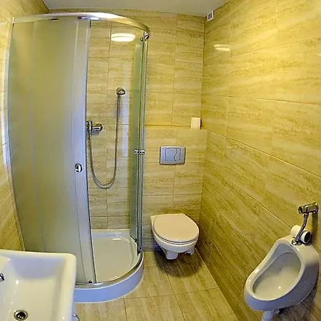 Hostel Korona *