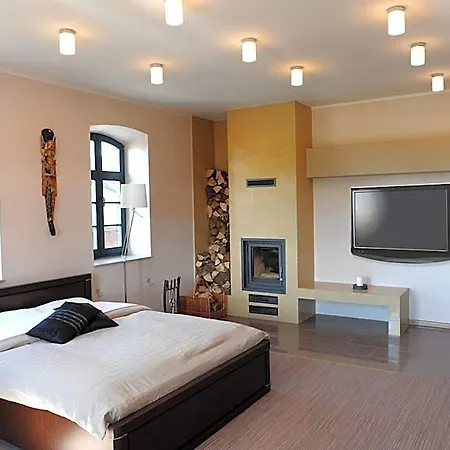 Korona Hostal