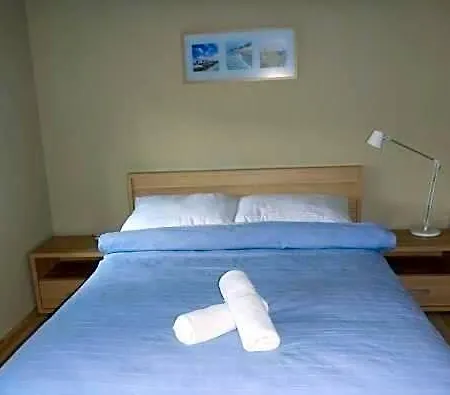 Korona Hostel *