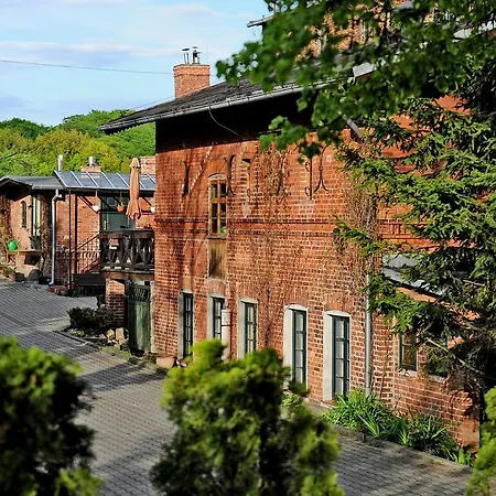 Korona Hostel *